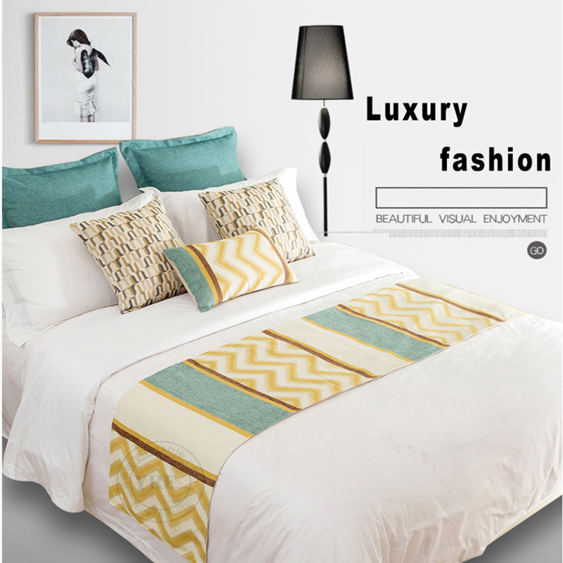 Factory Made Woven Linen Jacquard Hotel Bed Runners