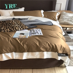 1000t tan dan tempat tidur putih