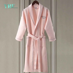 Jubah mandi berkereta Hotel