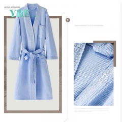 Jubah mandi bilik mandi