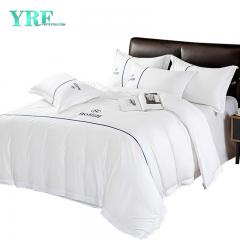 Set comforter bersulam Cotton Hotel