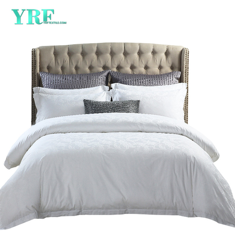 Bagaimana untuk mencuci cadar dengan noda darah untuk masa yang lama?