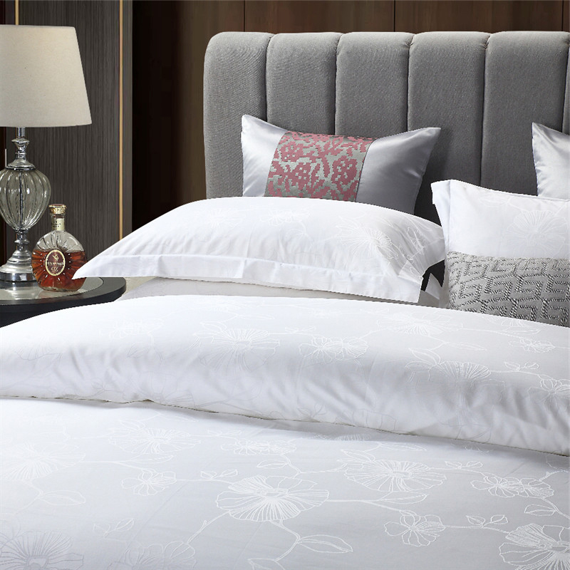 Apakah langkah berjaga-jaga yang perlu diambil semasa mencuci kain viscose dalam linen hotel?