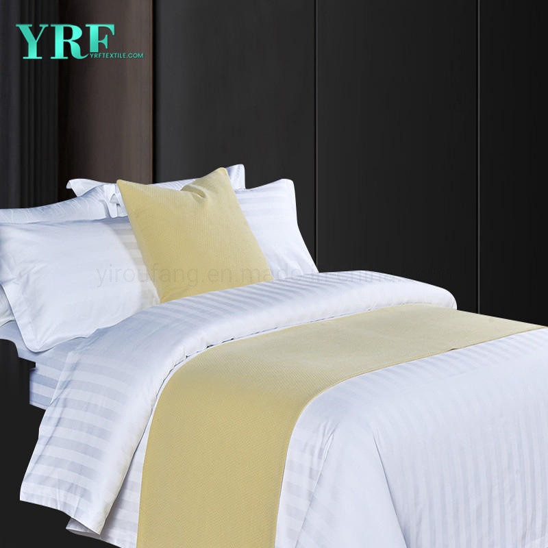 Di manakah anda boleh mendapatkan sarung selimut putih dan cadar di hotel?